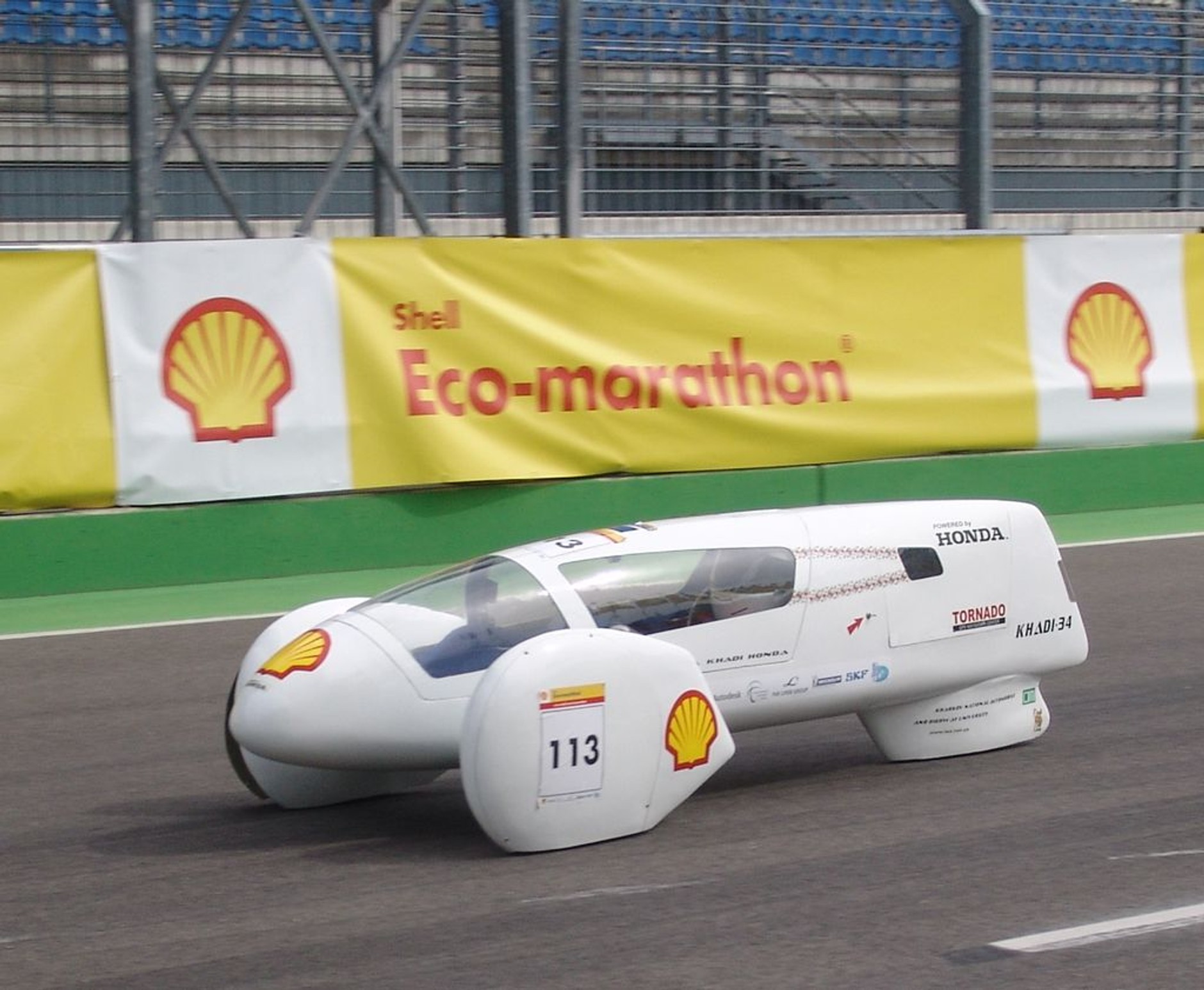 Shell Eco-marathon 2011: ile km na 1 litrze?