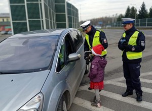 Policjanci przeprowadzili specjalną akcję. Rozdawali rózgi, a nie mandaty