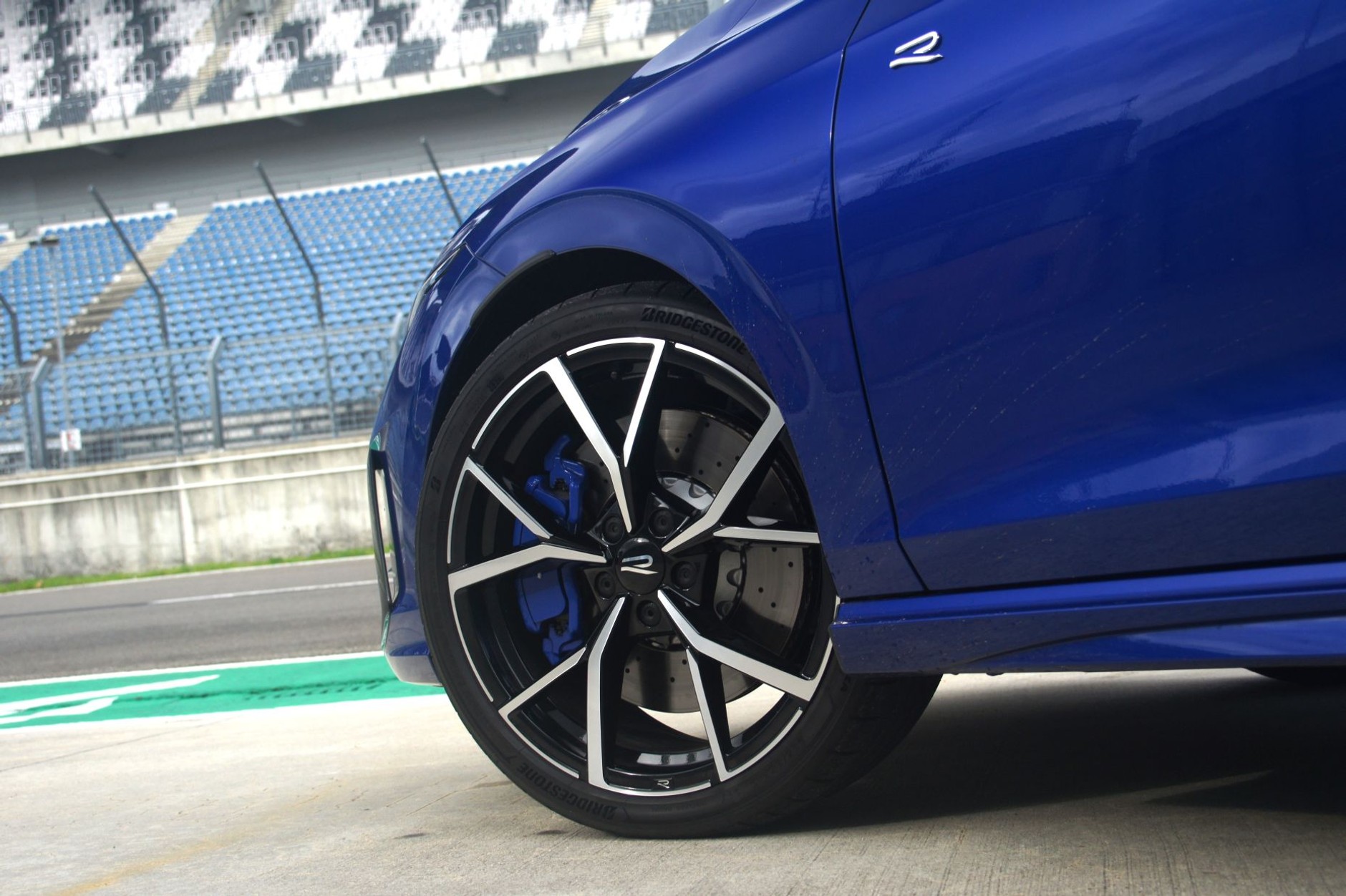 Volkswagen Golf R (2024)