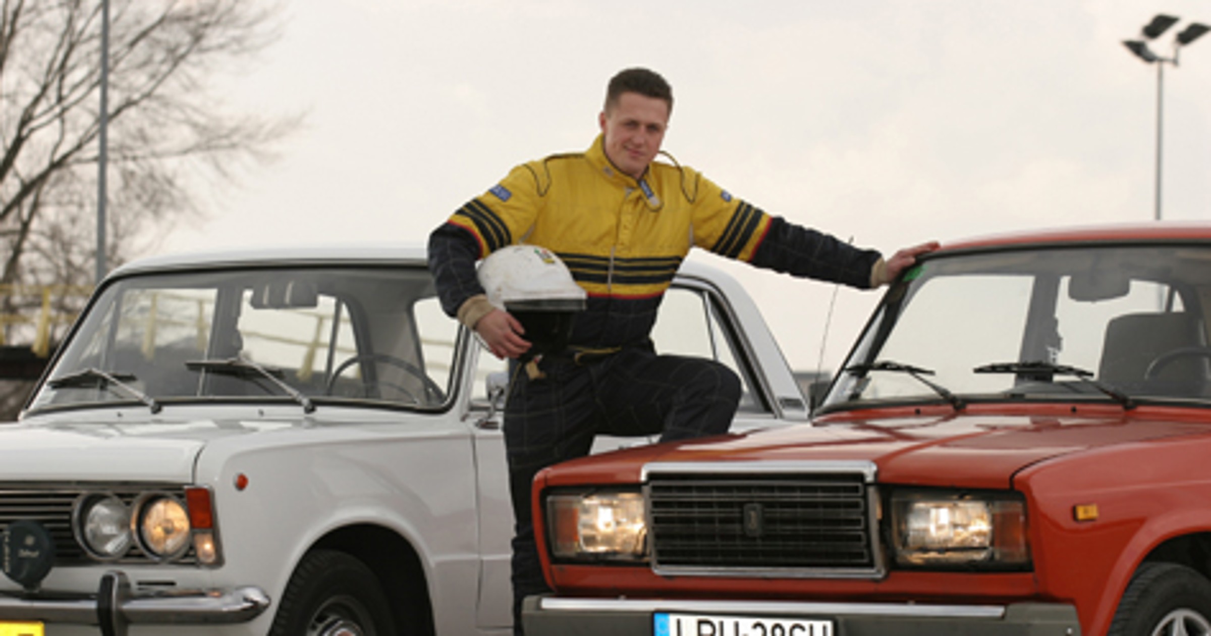 "Duży" Fiat 1.3 kontra Łada 2107 1.3 - Klasyki PRL-u w teście mistrza