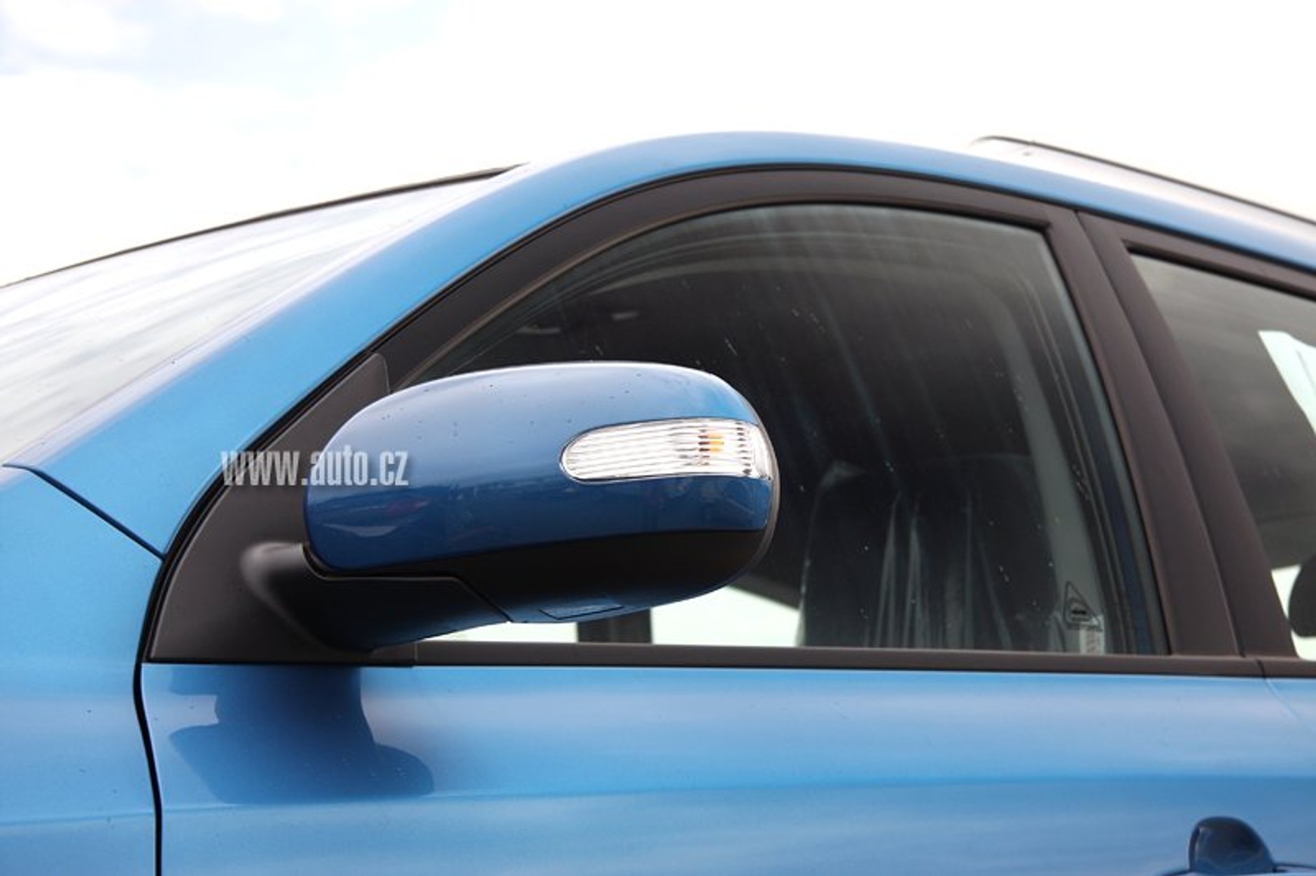 Zdjęcia szpiegowskie: zmodernizowana Kia Ceed Sporty Wagon (fotogaleria)