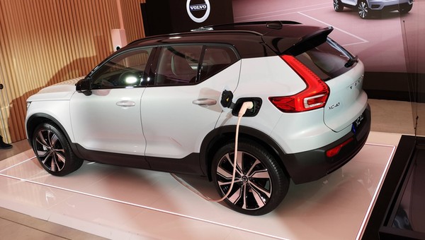 Volvo XC40 Recharge - jak szwedzki elektryk ratuje planetę