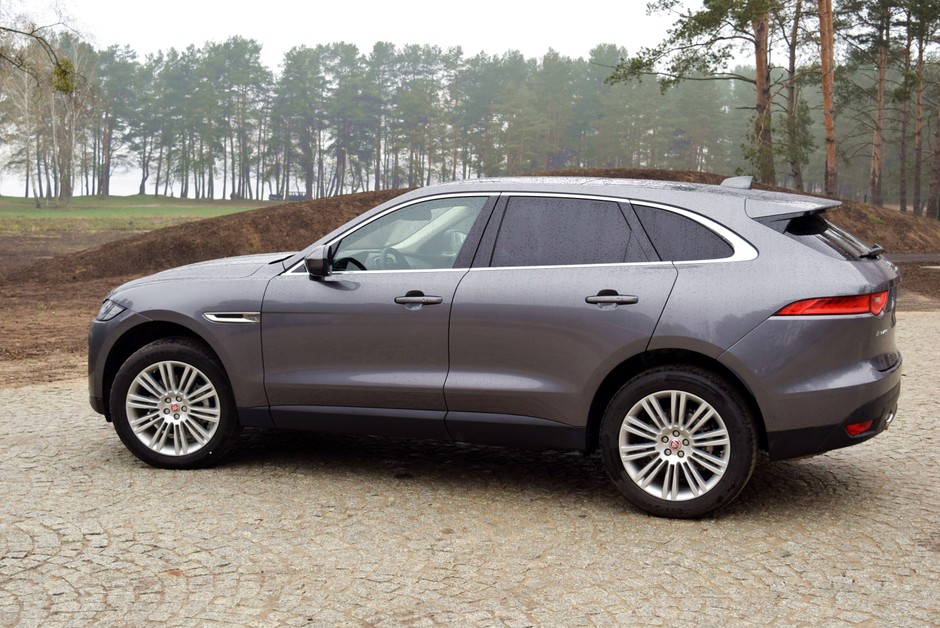 Jaguar F-Pace