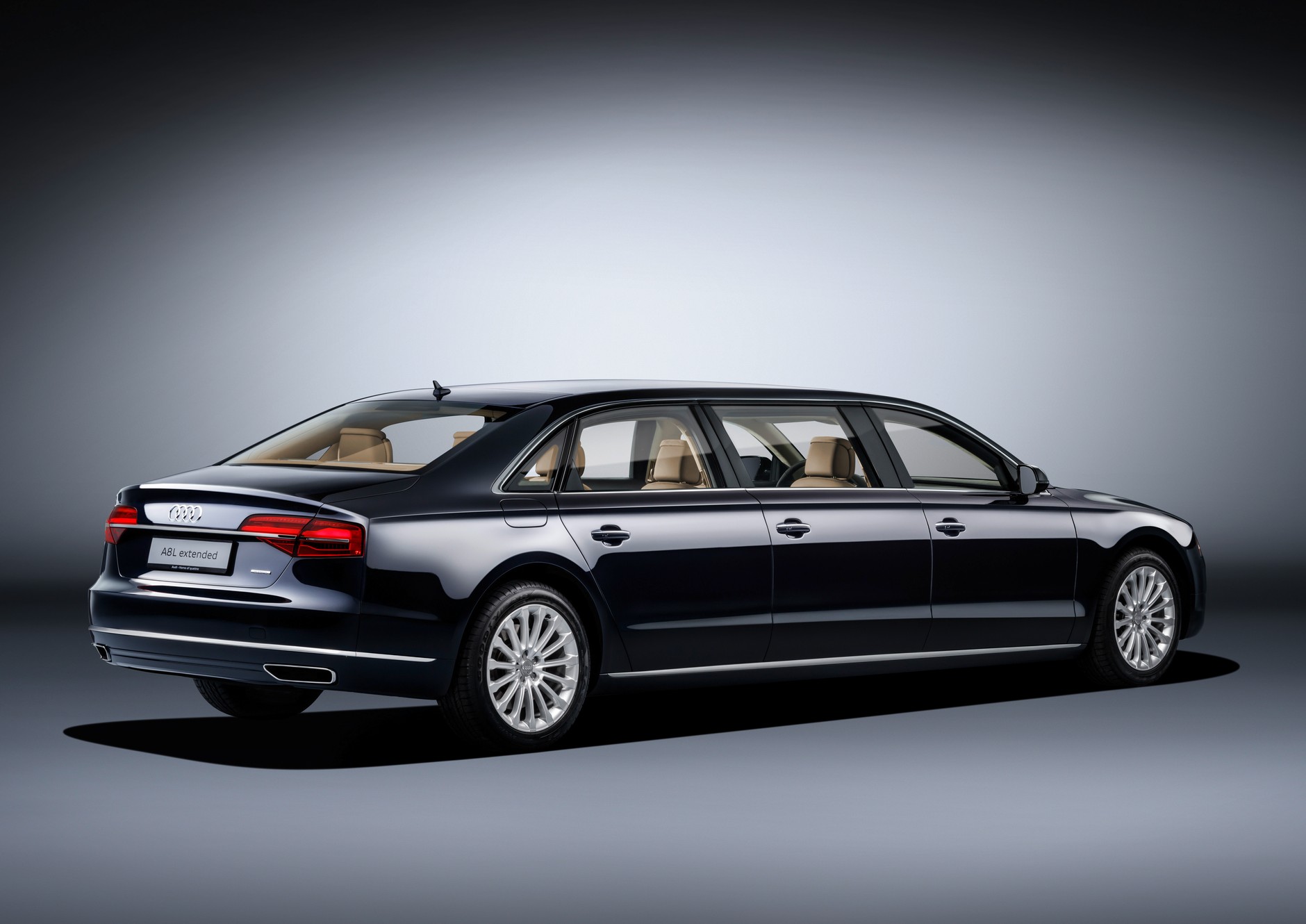 Audi A8 L extended