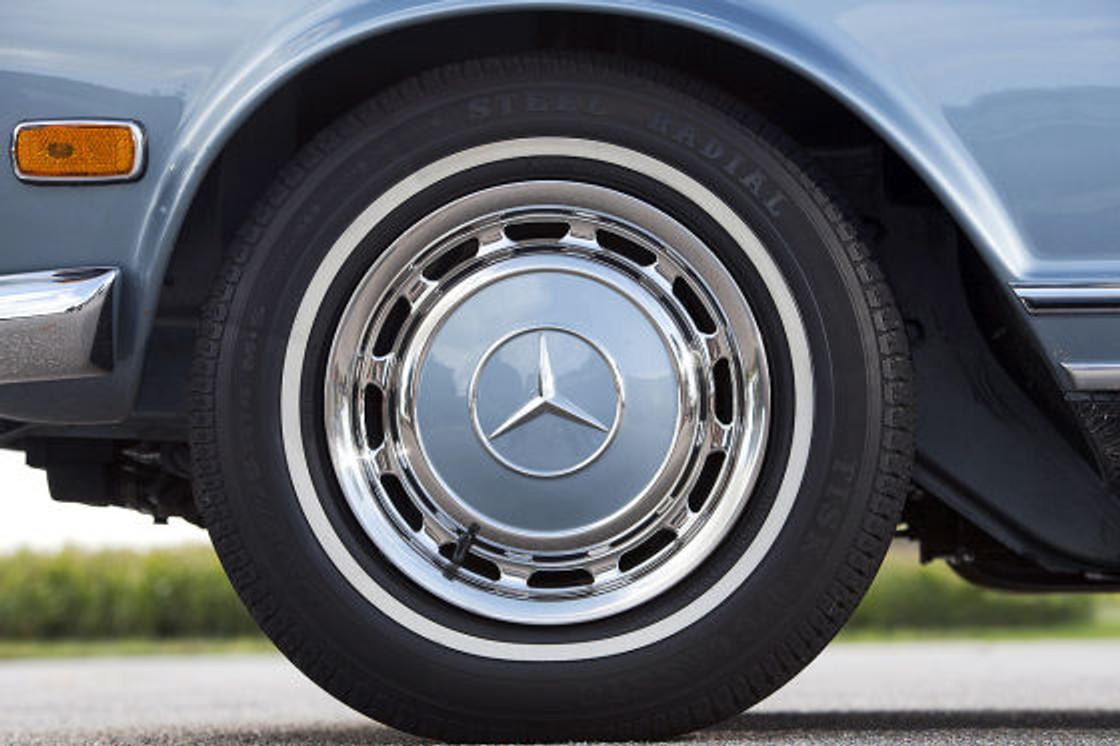 Mercedes 280 SL: do crusingu i na podryw