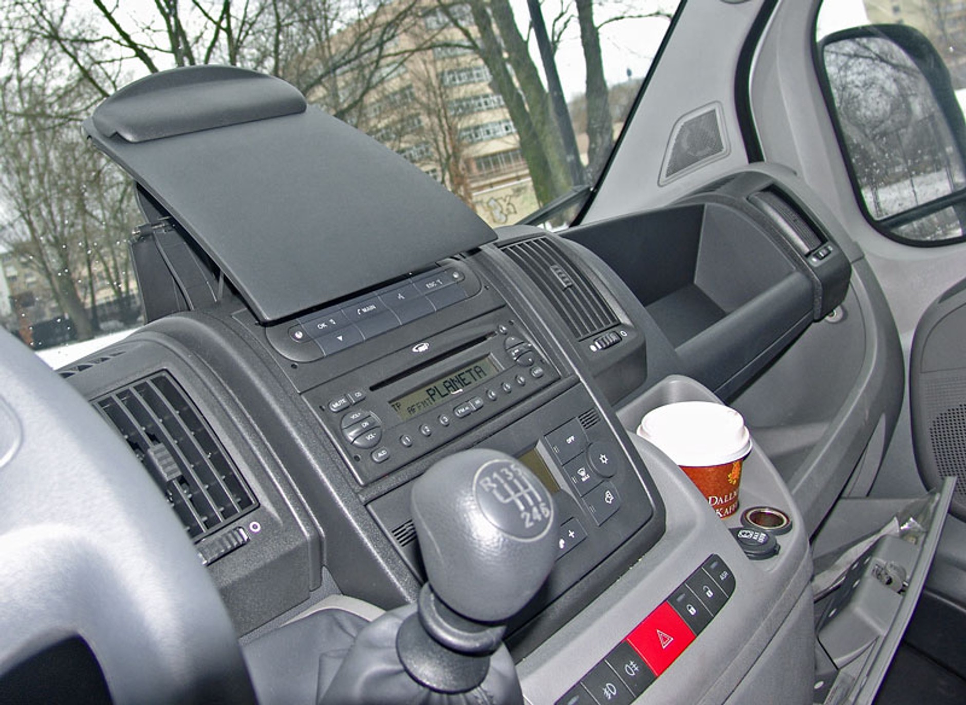 Citroën Jumper 2,2 HDi 120 Kombi: mały autobus i ciężarówka