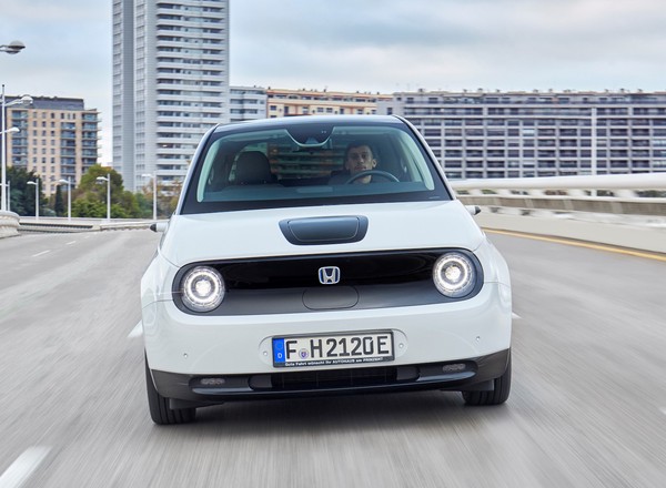 Honda e w Polsce - ponad 152 tys. zł za model na prąd