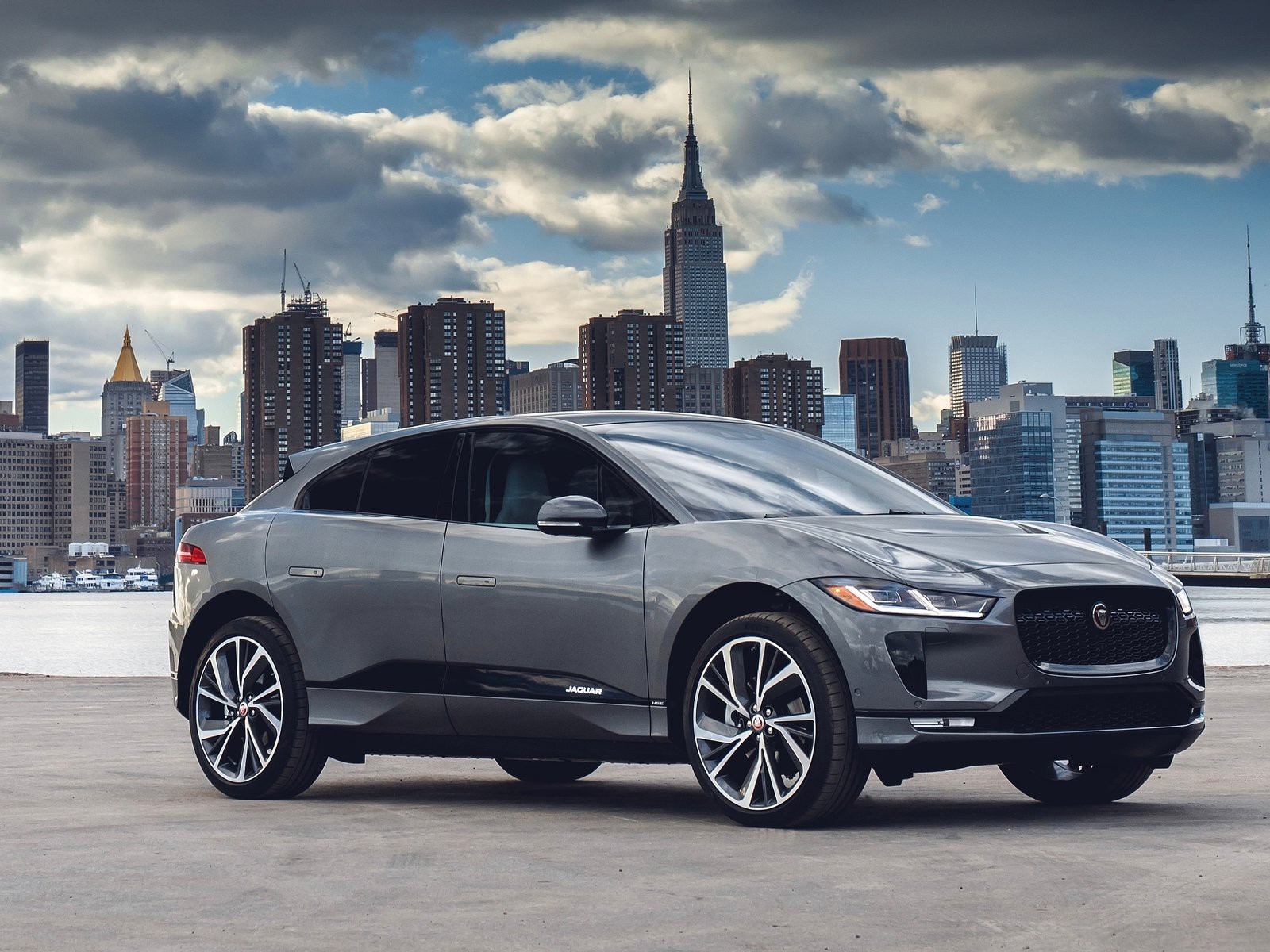 Jaguar-I-Pace-2019-1600-0b