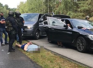 Policja zatrzymała złodziei Ferrari z Mielna