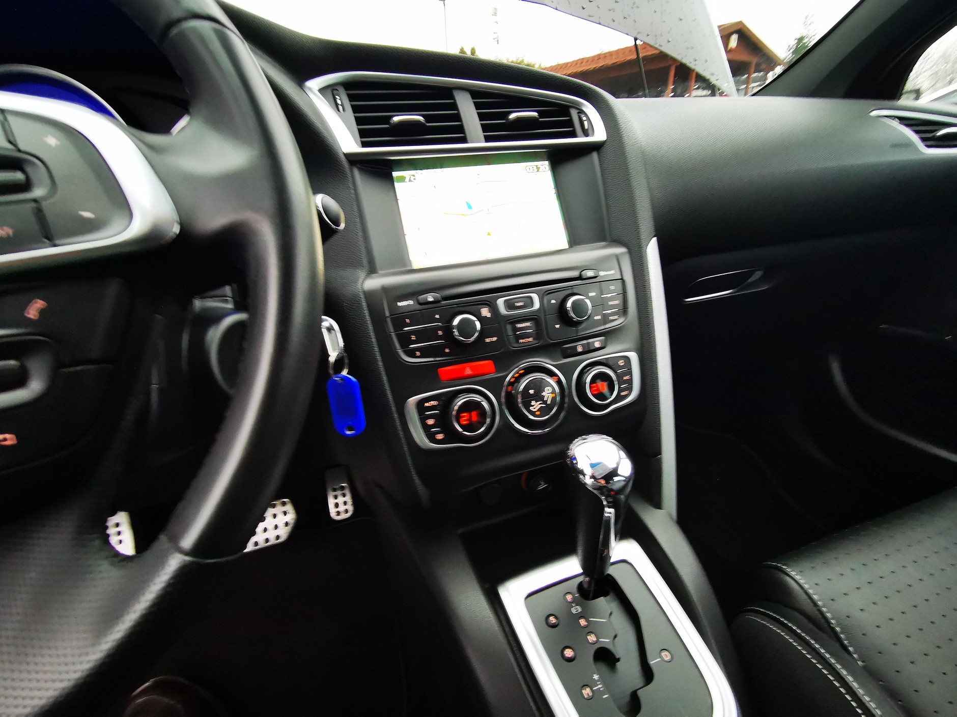 Używane auto za 50 tys. złotych.