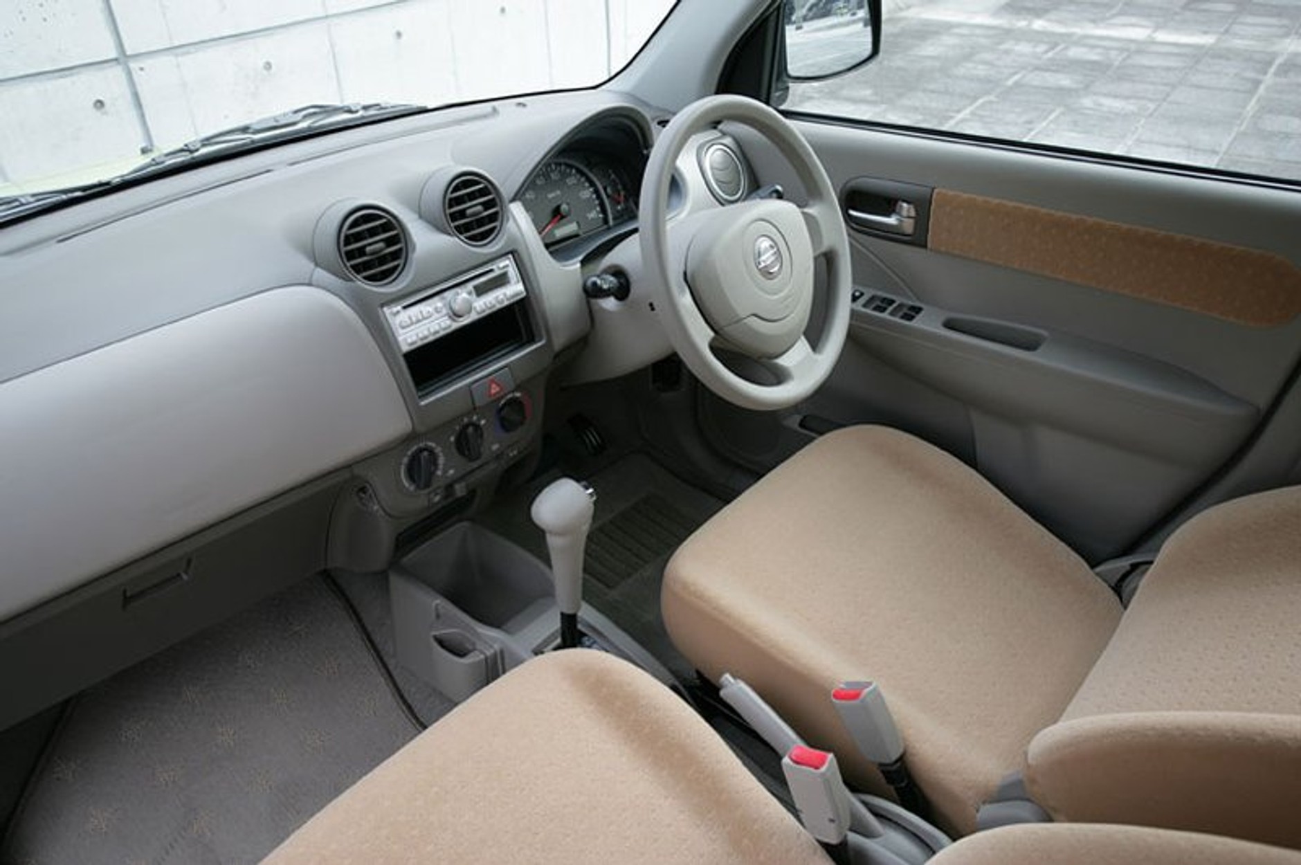 Nissan Pino – kolejny maluch