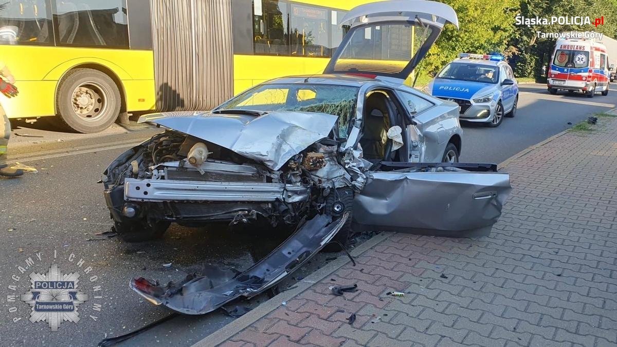 Zderzył się z autobusem. Odpowie przed sądem