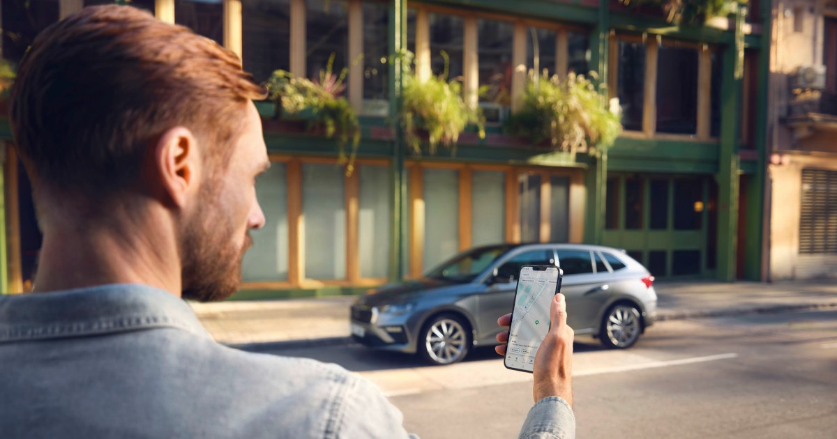  Jak działa Škoda Connect? Aplikacja ma zmienić podróże w czystą przyjemność