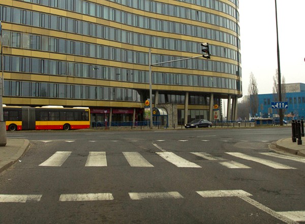 Czy w takiej sytuacji trzeba włączyć kierunkowskaz?