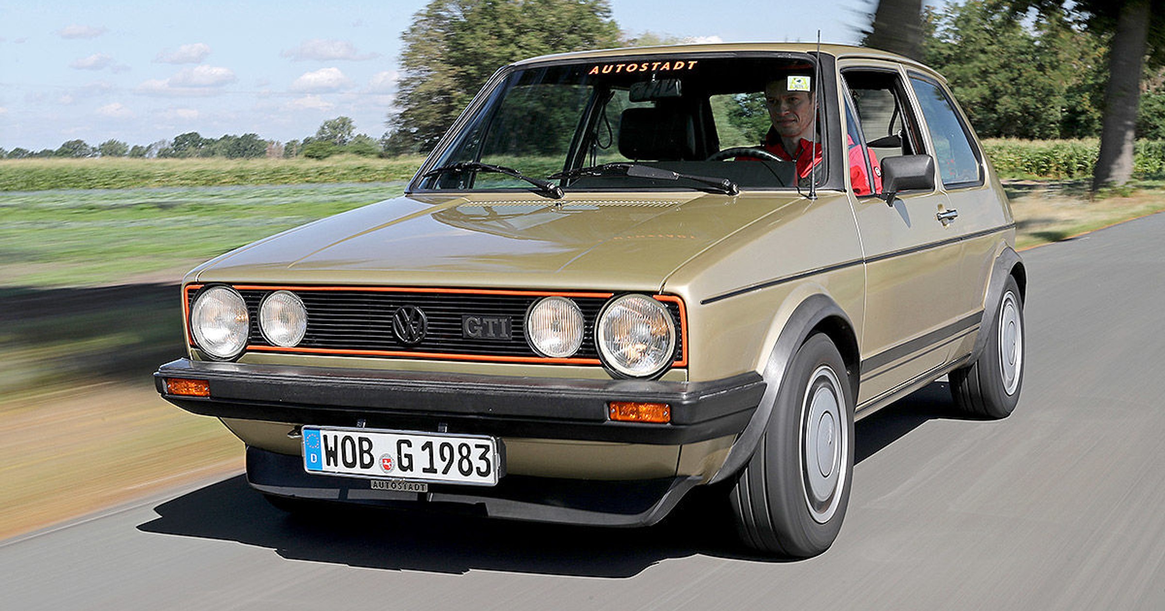 Tak powinno jeździ prawdziwe GTI – Volkswagen Golf 1 GTI Pirelli