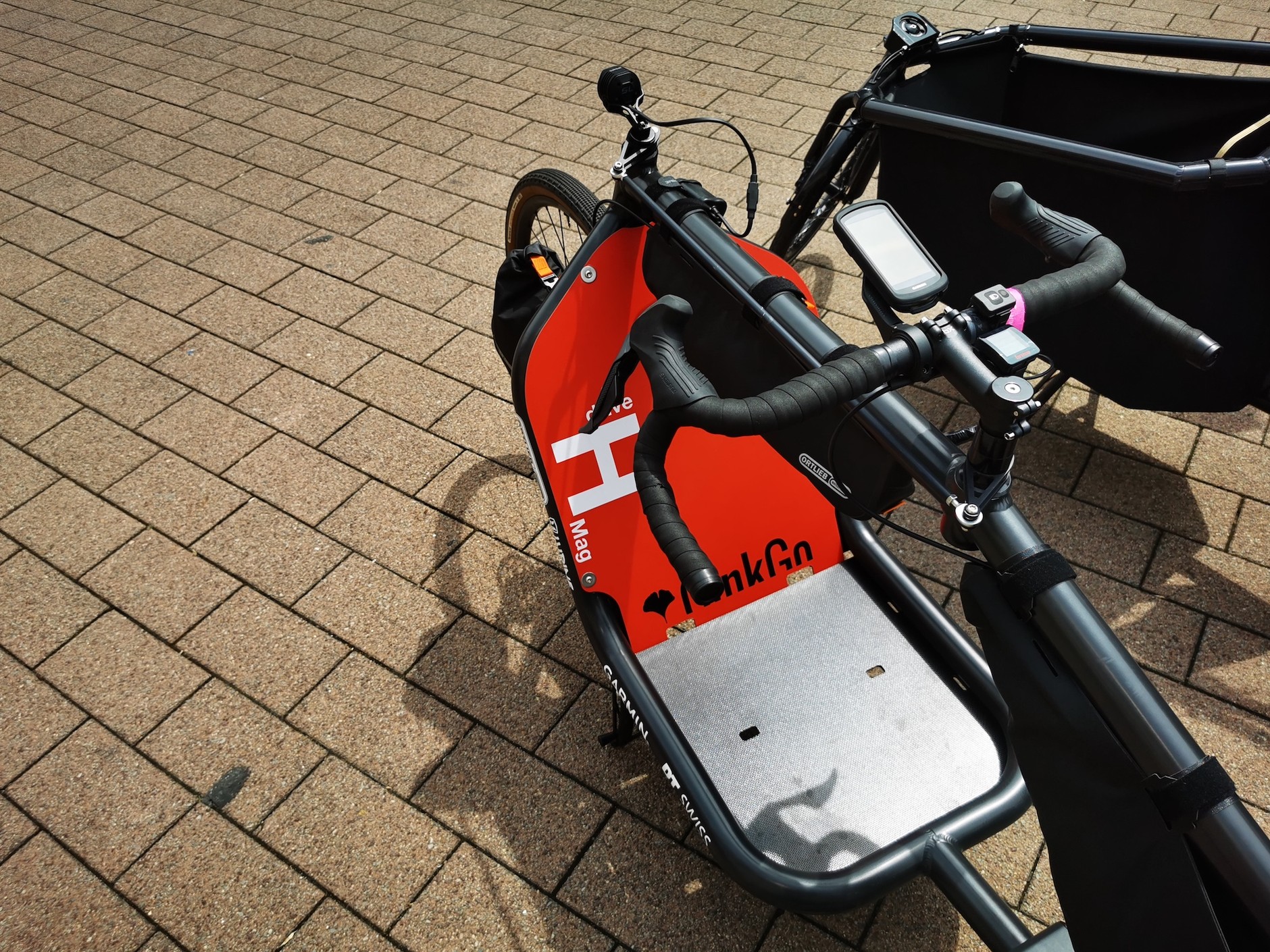 Targi Eurobike 2023 we Frankfurcie: rower cargo z barankiem. Coś dla niepoprawnych pasjonatów kolarstwa szosowego