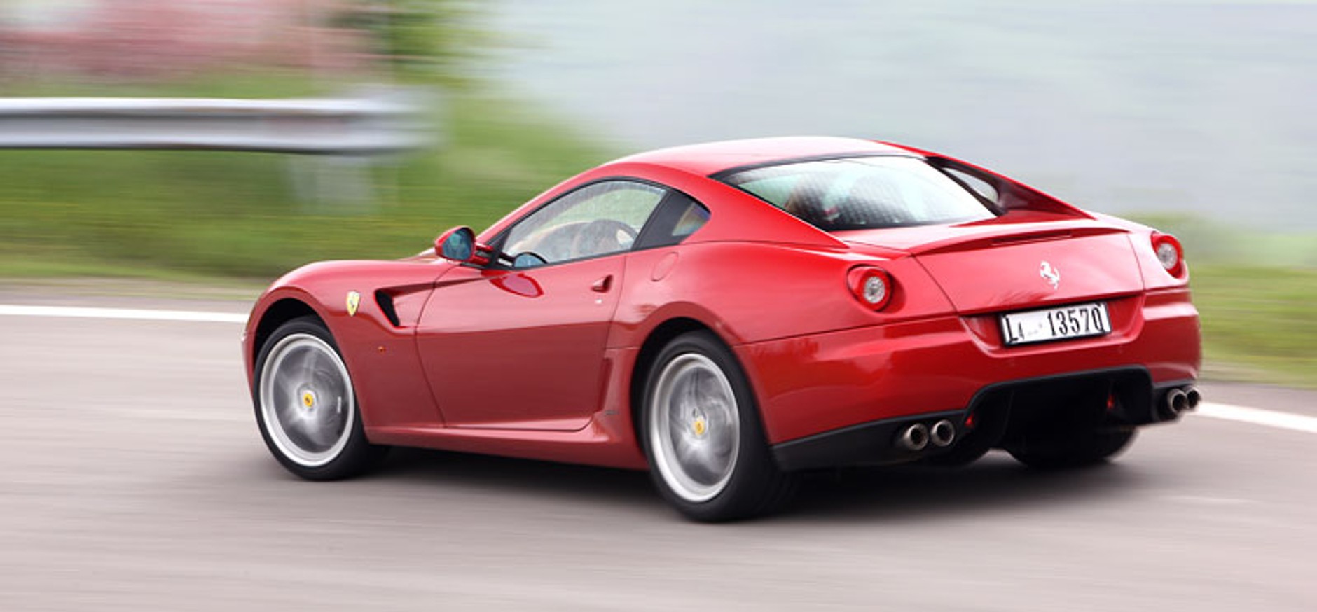 Ferrari 599 HGTE: pakiet dla Fiorano (fotogaleria)