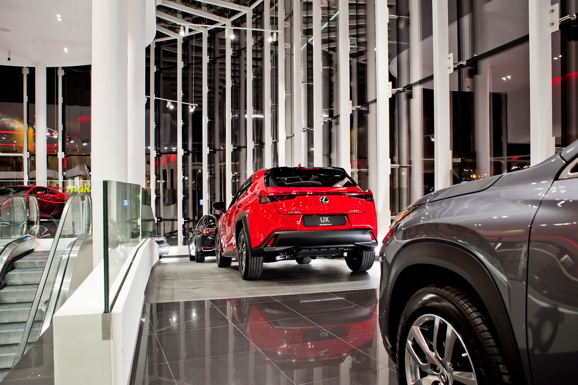 Luksusowe centrum Toyoty i Lexusa w Krakowie