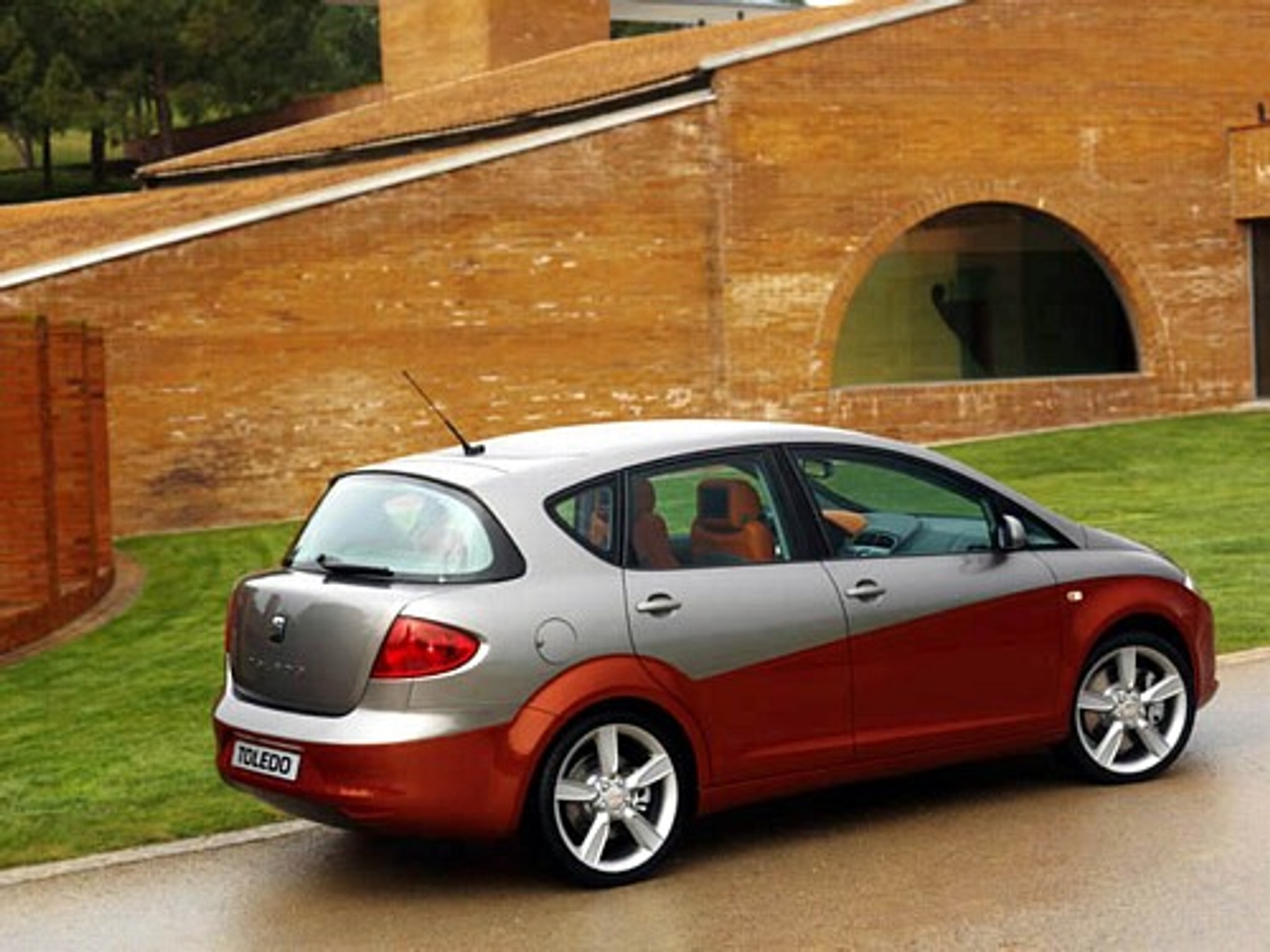 Salon w Madrycie - prezentacja nowego Toledo