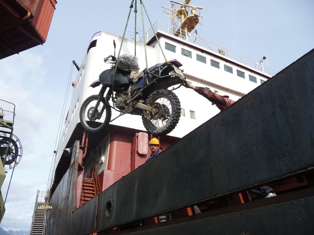 Kurs na Azję -  Czyli, motocyklem na Czukotkę