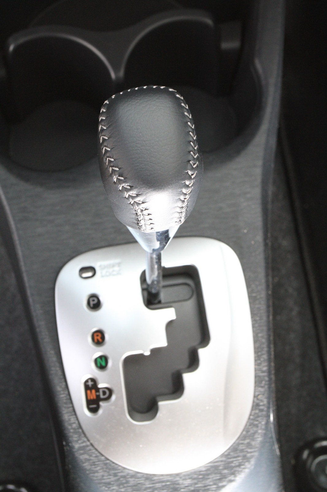 Test nowej Toyoty Yaris, radzimy którą wersję wybrać automat czy manual?