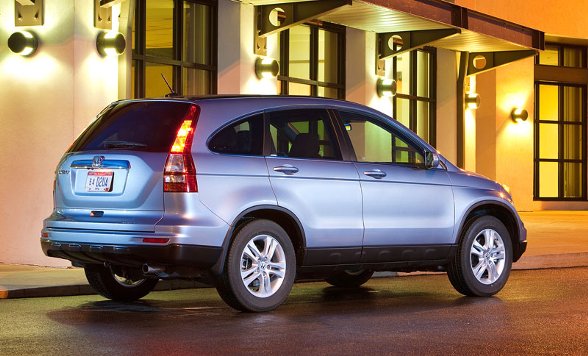 Honda CR-V: Modernizace vzhledu a nový motor 2.2 i-DTEC se samočinnou převodovkou