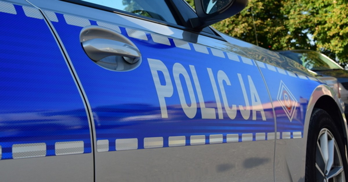 Obraz pochodzący z serwisu https://podkarpacka.policja.gov.pl/rze/aktualnosci/127445,Sadowy-zakaz-i-ponad-2-promile-alkoholu-w-organizmie-45-letniego-kierowcy.html