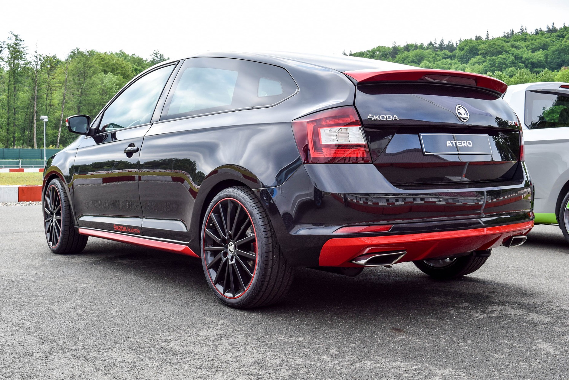 Skoda Atero Coupe