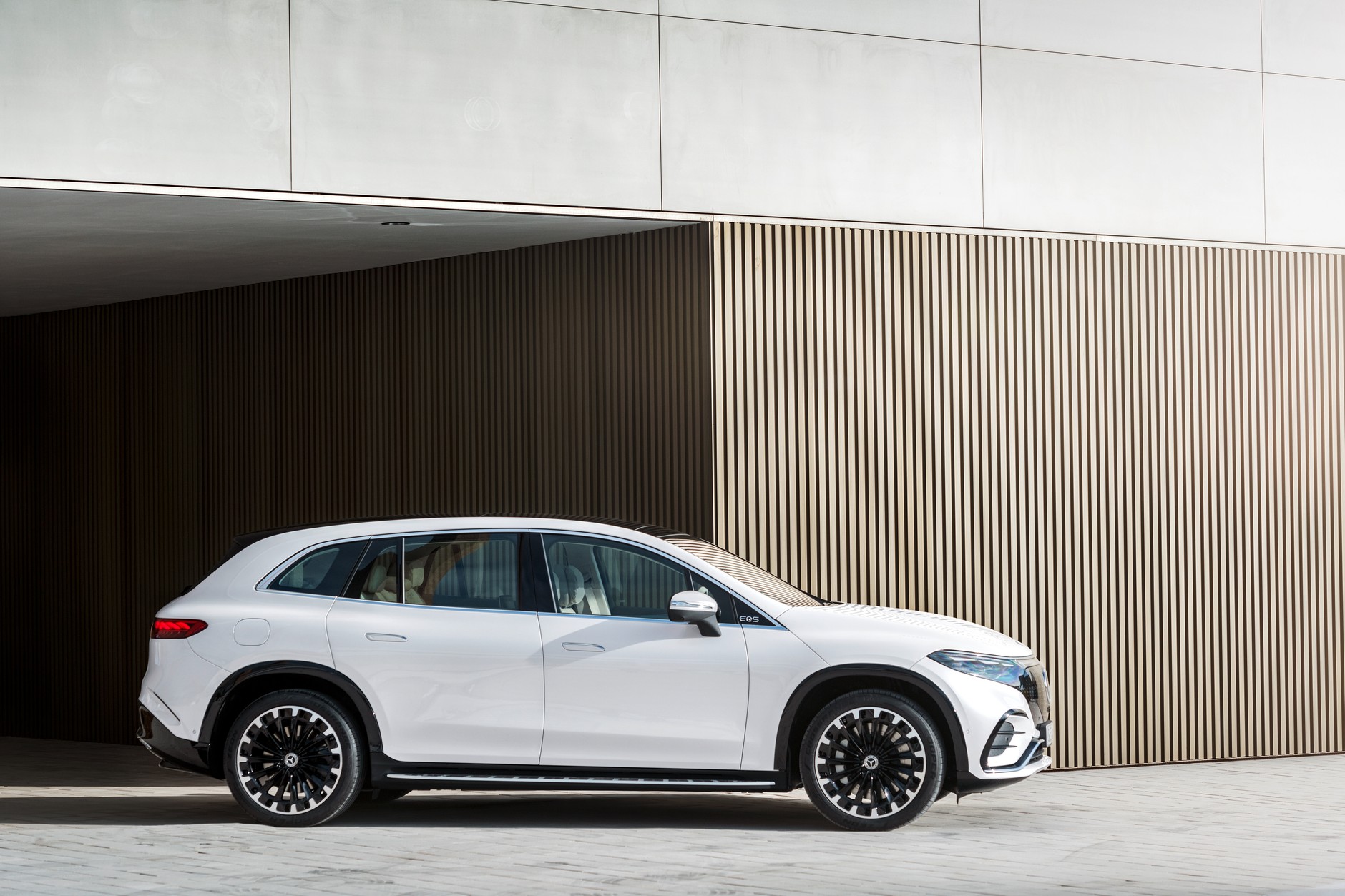 Mercedes EQS SUV