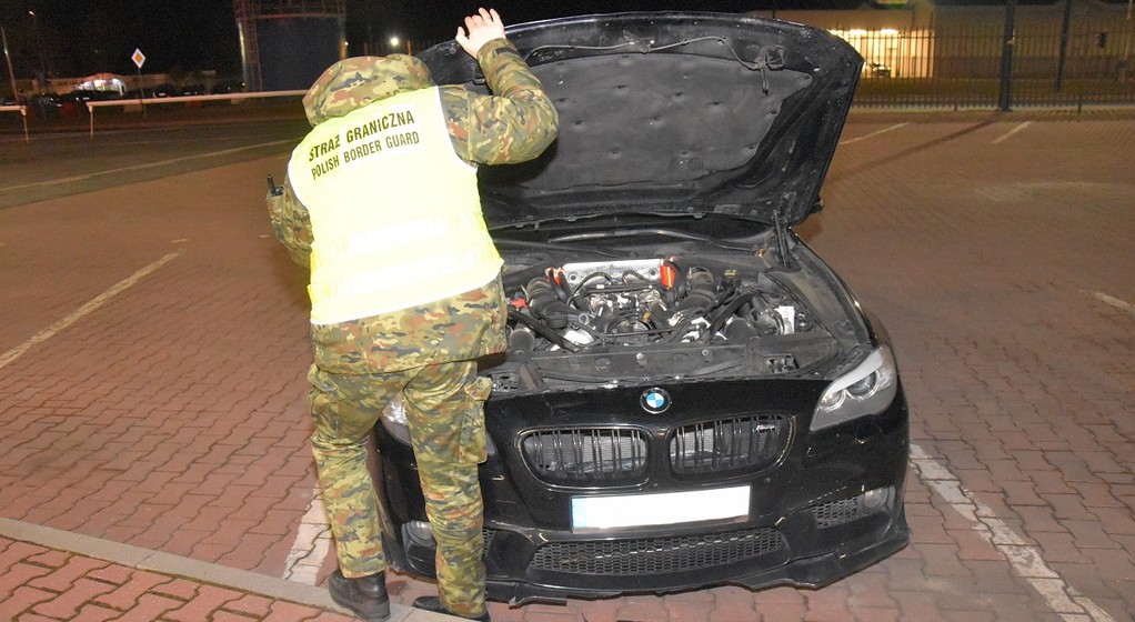 BMW serii 5 z fałszywym numerem VIN podczas kontroli granicznej w Terespolu