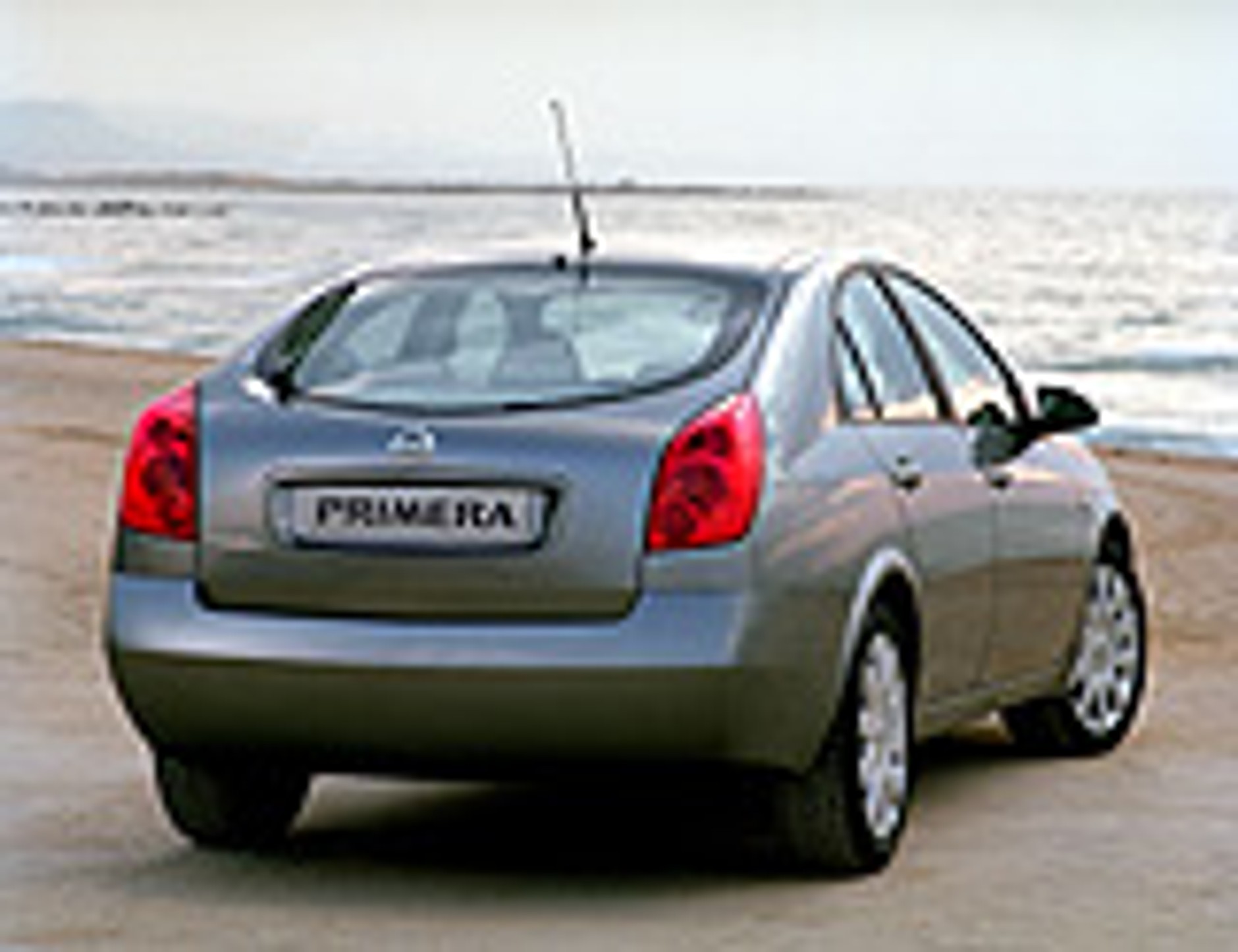 Potaniały Nissany Primera