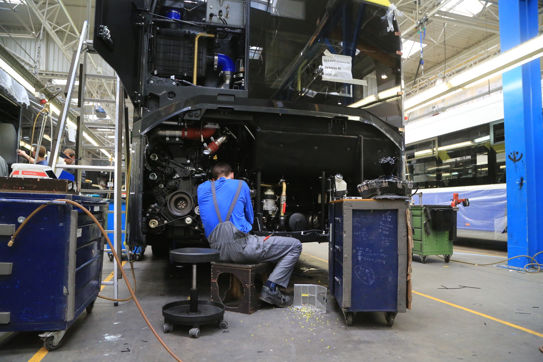 Fabryka Solarisa w Bolechowie: etapy produkcji autobusu miejskiego