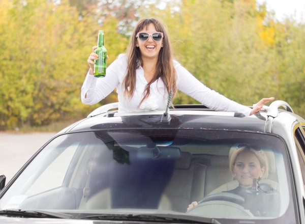 Czy pasażer może dostać mandat za alkohol? Wyjaśniamy
