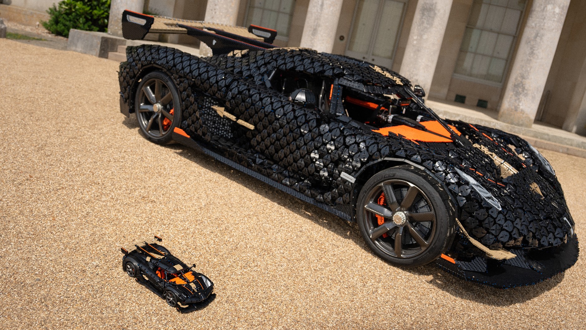 Pełnowymiarowy Koenigsegg Sadair’s Spear z klocków LEGO