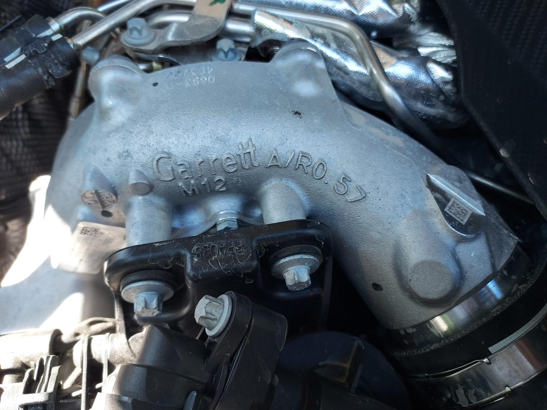 Mercedes AMG GLC 63 E-Performance. Turbina napędzana silniiem elektrycznym