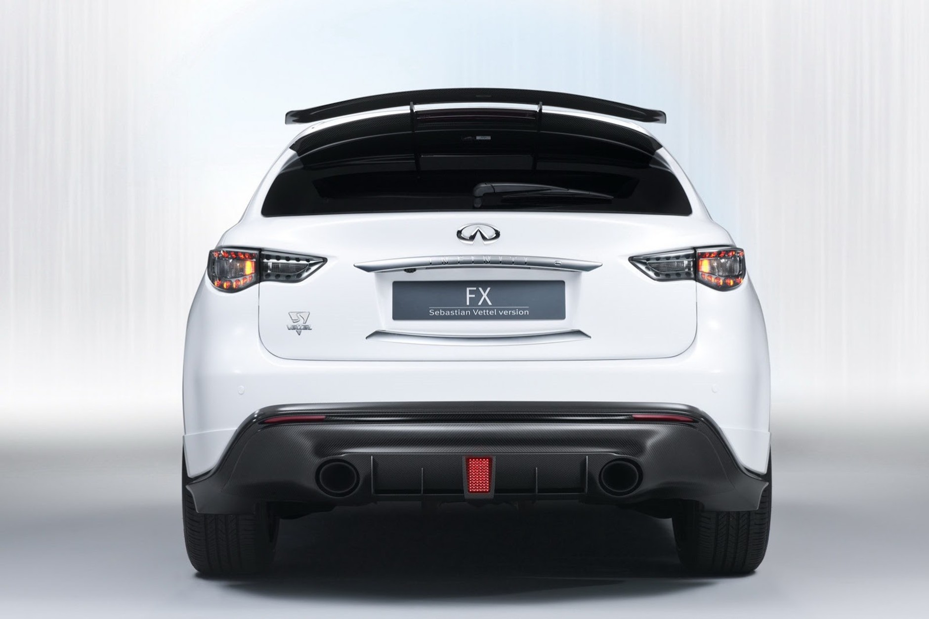 Infiniti FX Vettel Edition