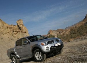 L200 & Outlander - Laureaci konkursu What Van?