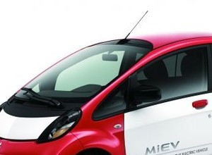 Paryskie premiery Mitsubishi