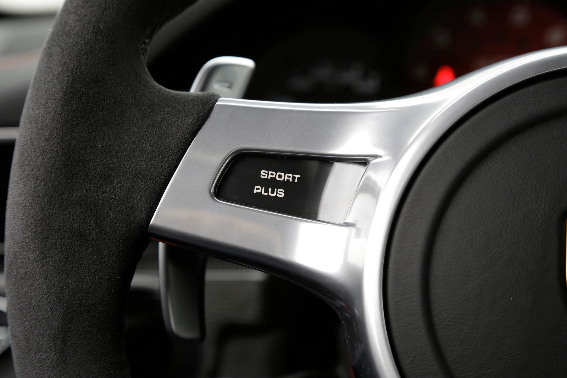 Porsche 911 Carrera 4 GTS