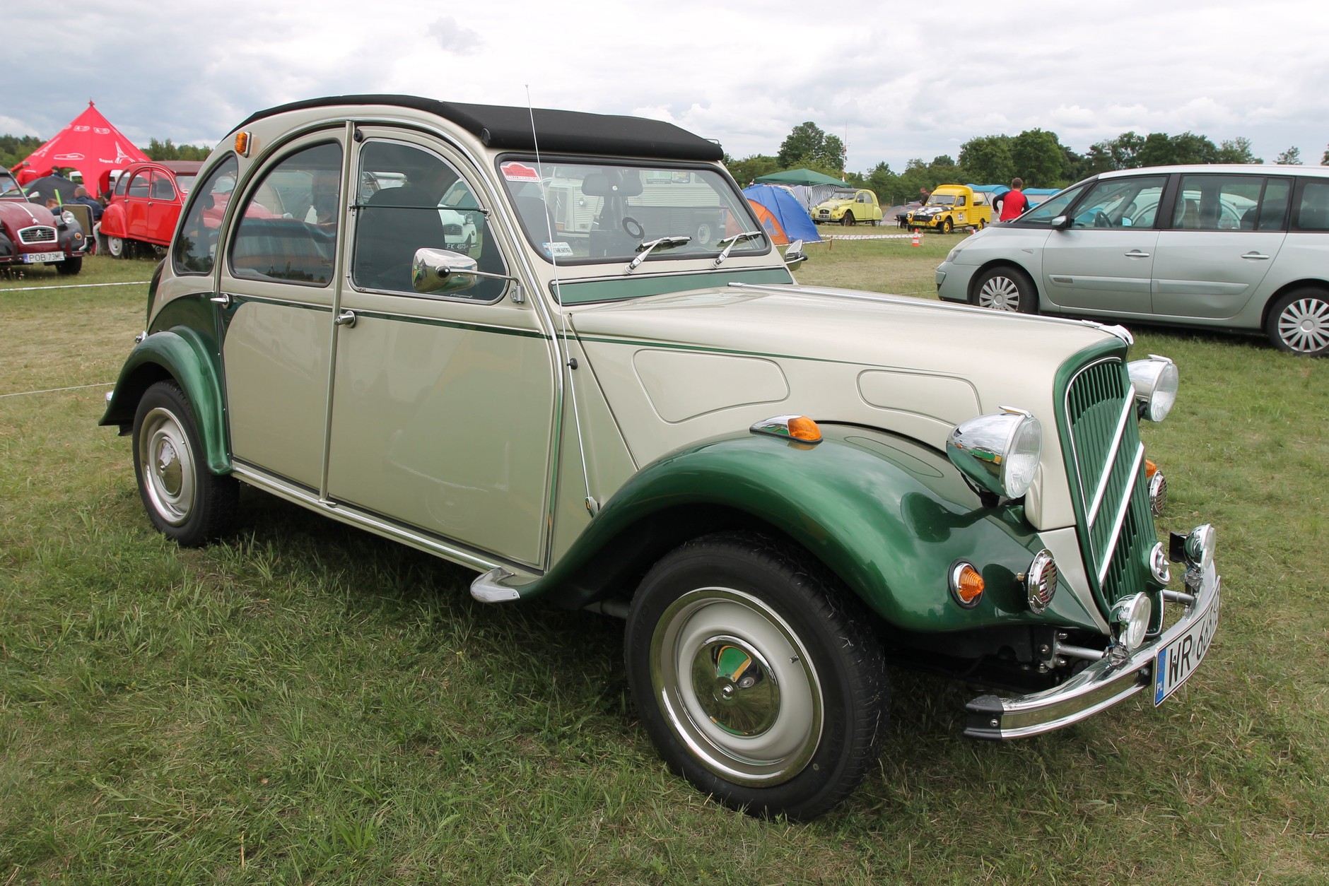 21. Światowy Zlot Miłośników Citroëna 2CV - Toruń 2015