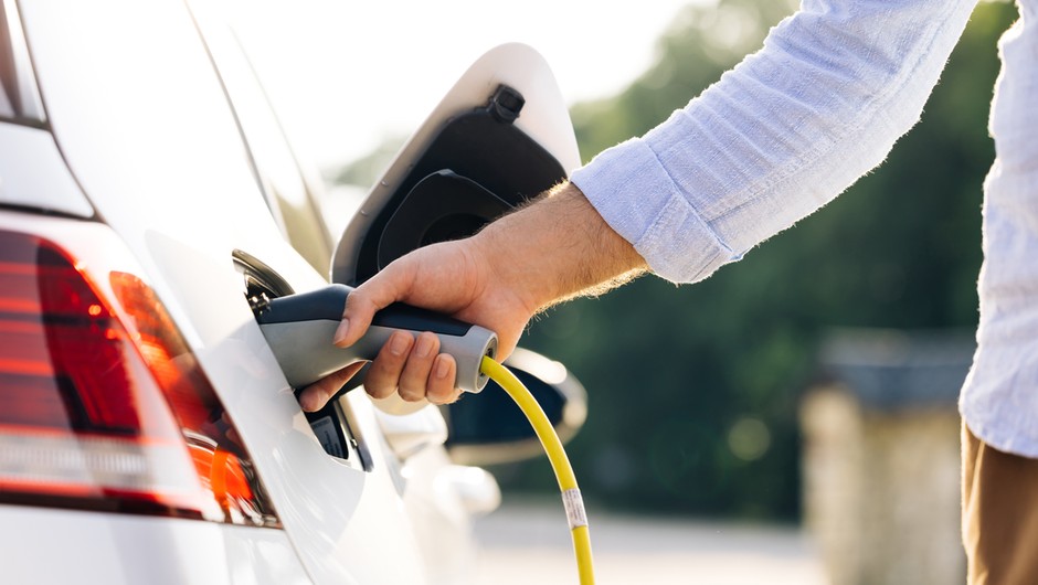 Ładowarka dla samochodów elektrycznych