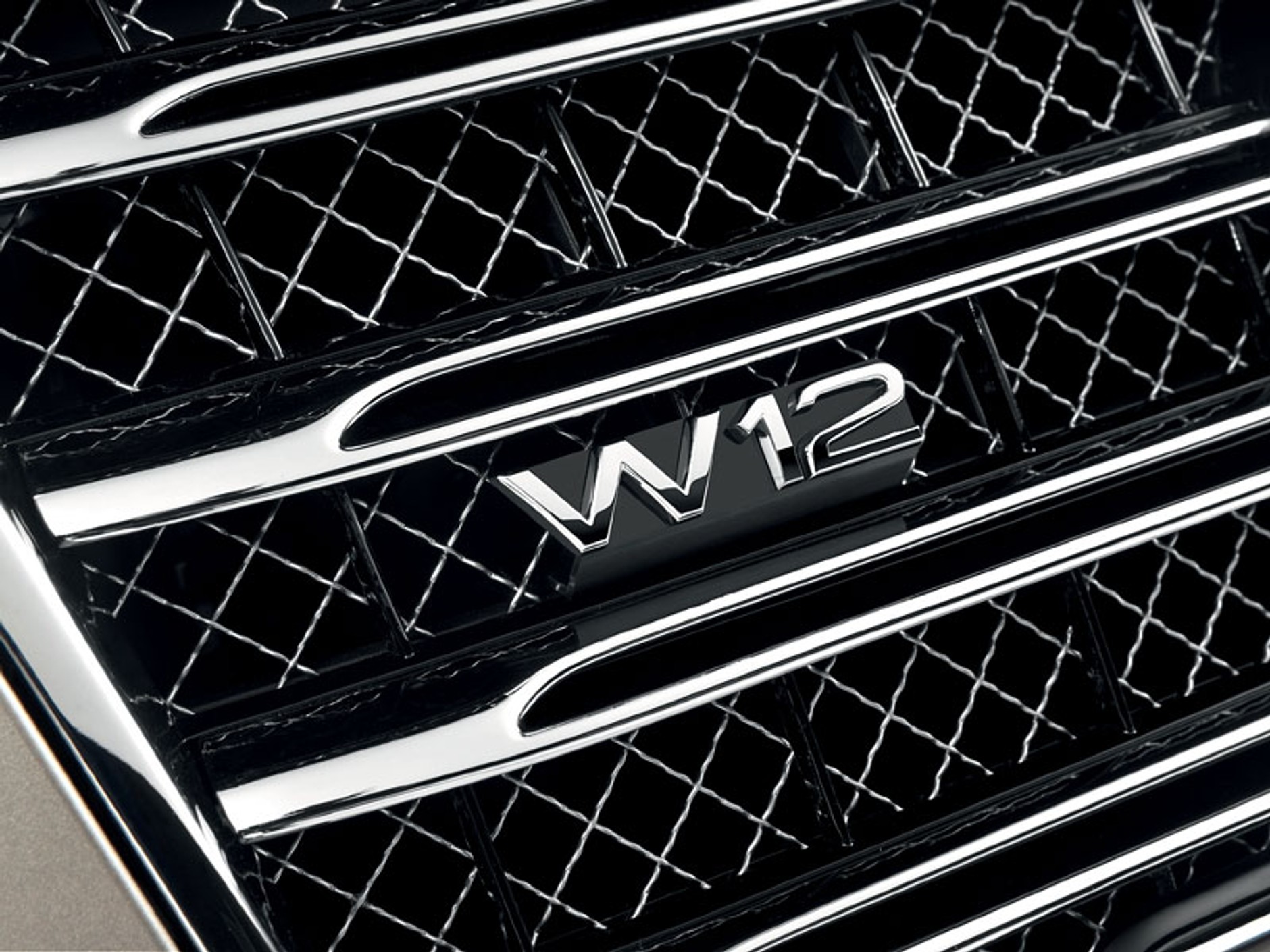 Pekin 2010: Audi A8 L W12 quattro – 500 KM i większy komfort dla Chińczyków