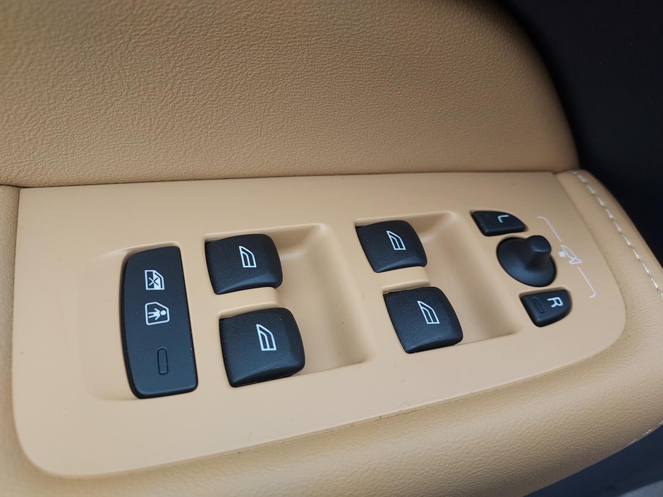 Volvo XC60 B4