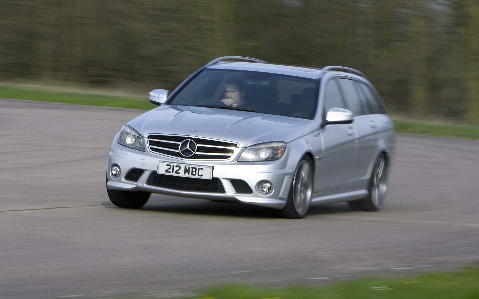 Mercedes C63 AMG