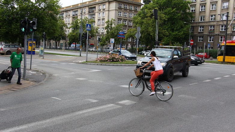 Rozsądek kontra przepisy, czyli dlaczego jeżdżę rowerem po chodniku