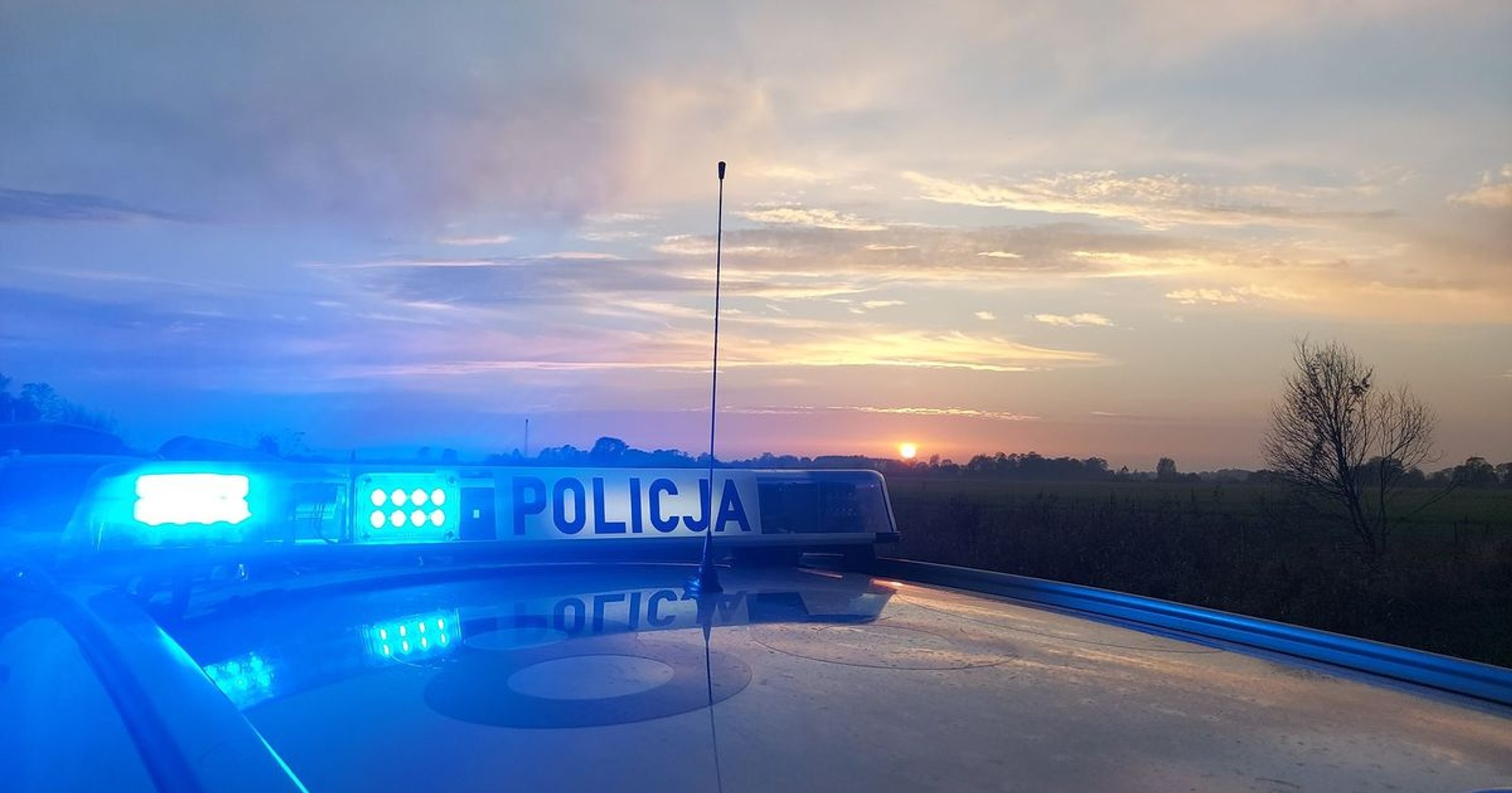 Kierowca Scenica nie reagował na sygnały policjantów. Trzeba było go gonić