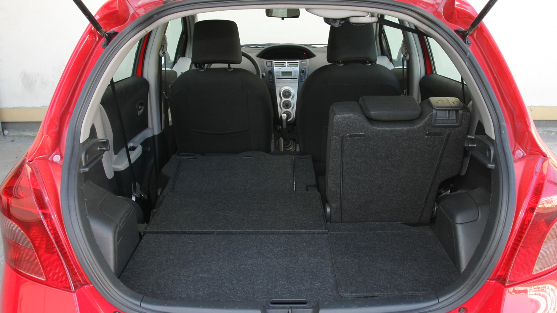 Toyota Yaris II (2006-11)