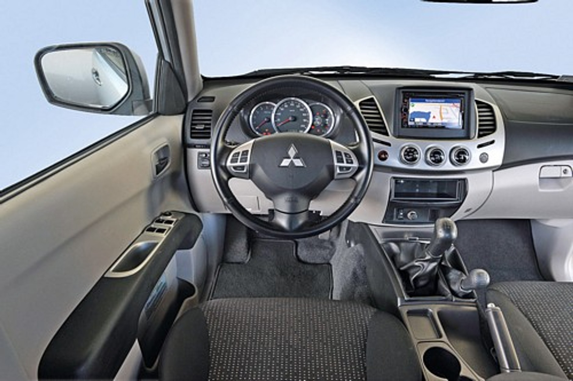 Towar czy lifestyle? Toyota Hilux kontra Ford Ranger, Mitsubishi L200, Nissan Navara i VW Amarok