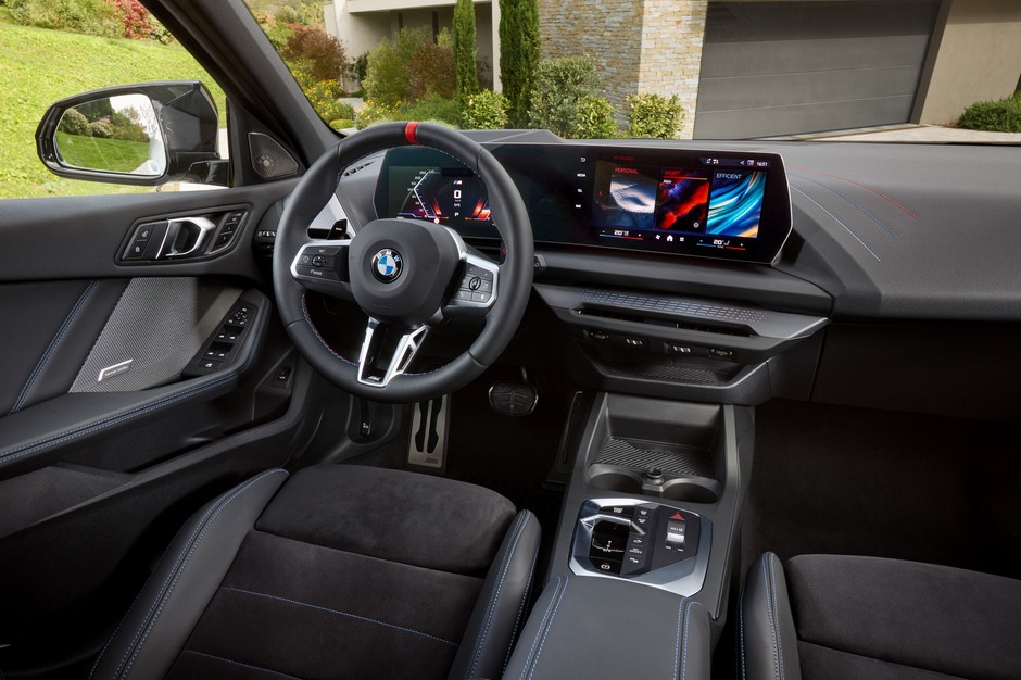 2024 BMW Serii 1