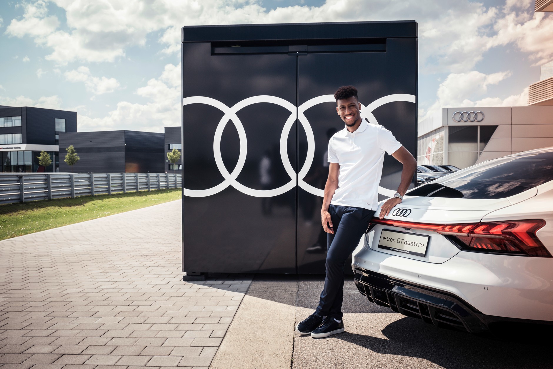 FC Bayern Audi e-tron GT